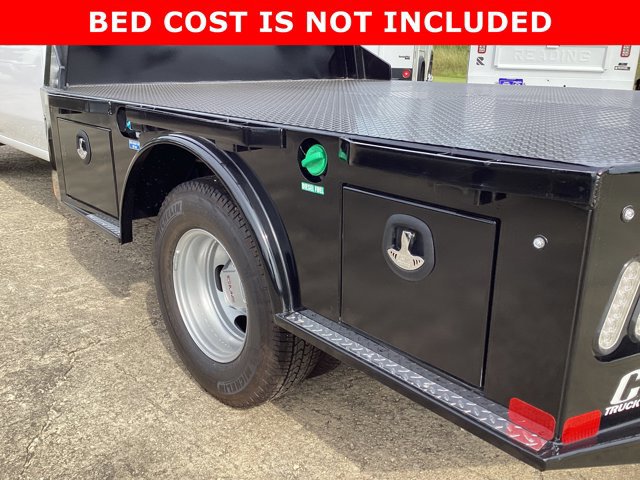 New 2025 GMC Sierra 3500 Pro w/ Convenience Package image 13