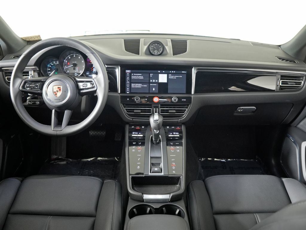 Certified 2026 Porsche Macan S AWD/4WD image 22
