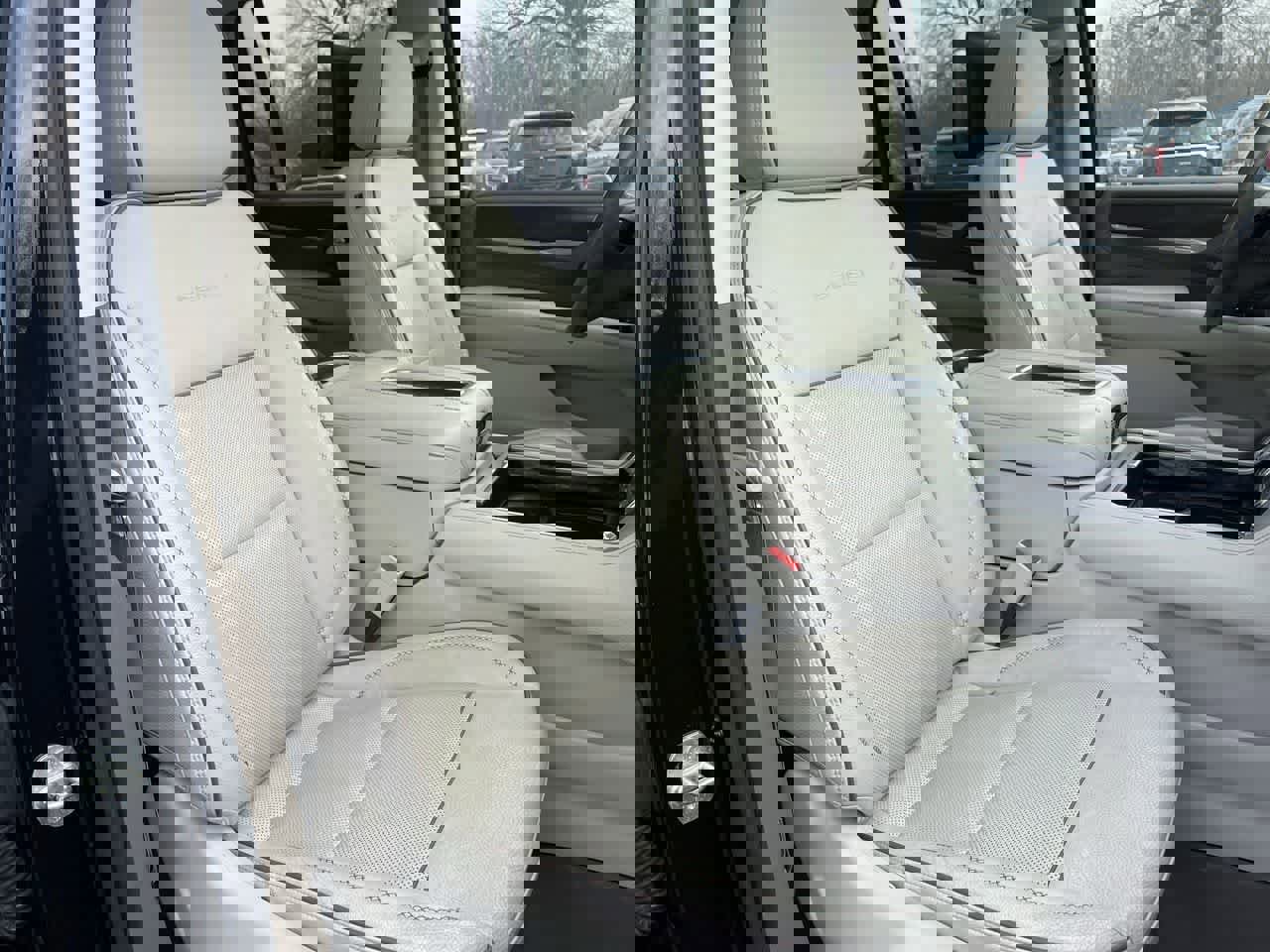 Used 2021 GMC Yukon XL Denali w/ Denali Ultimate Package image 14