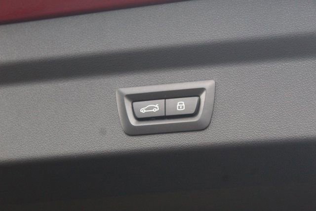 Used 2025 BMW X2 xDrive28i w/ Premium Package image 10