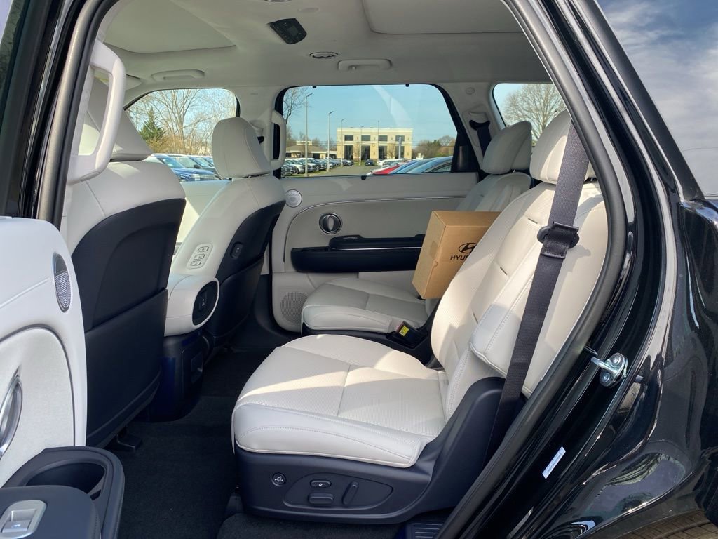 New 2026 Hyundai Palisade Calligraphy AWD/4WD image 13