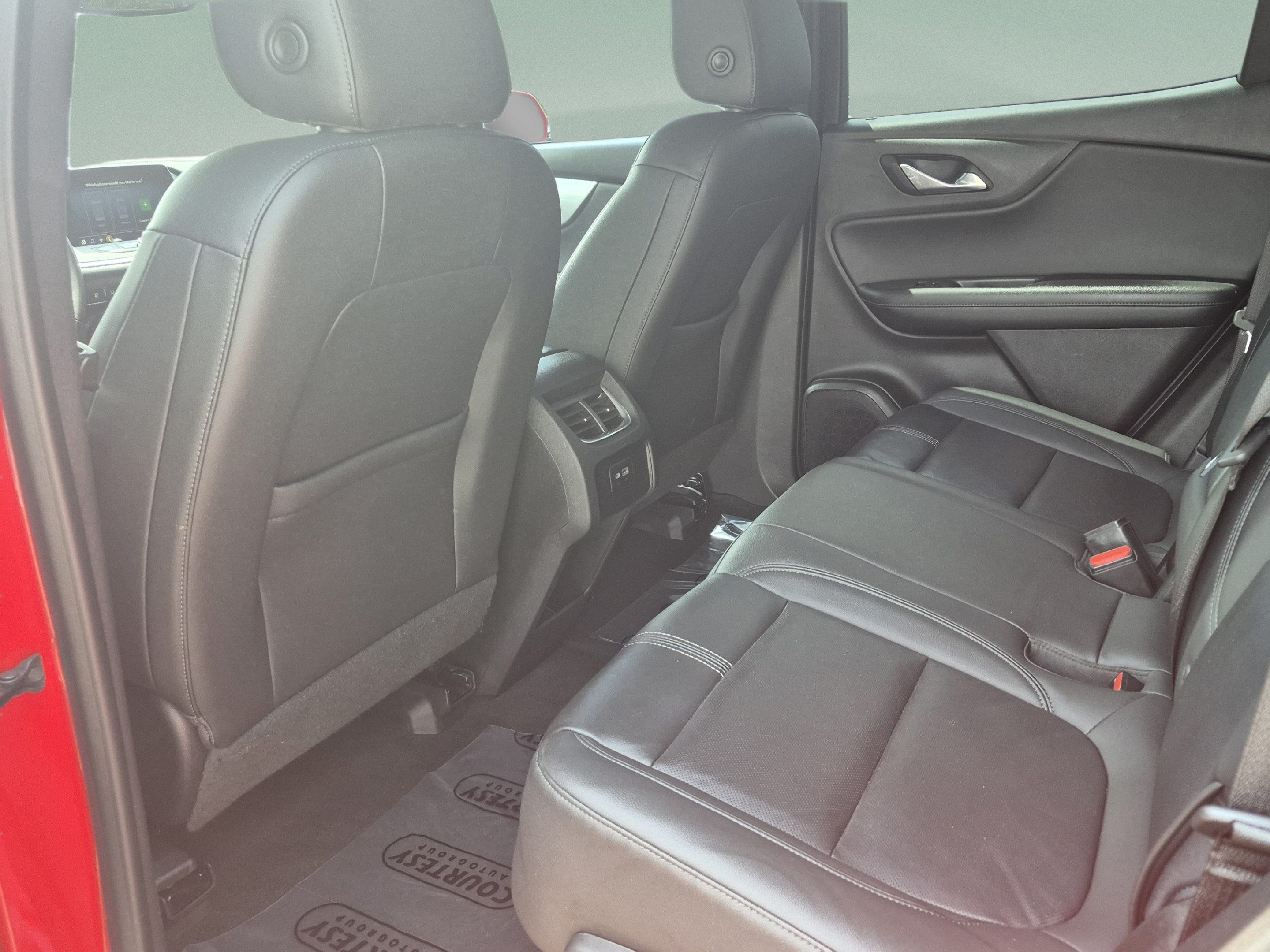 Used 2020 Chevrolet Blazer LT FWD image 17