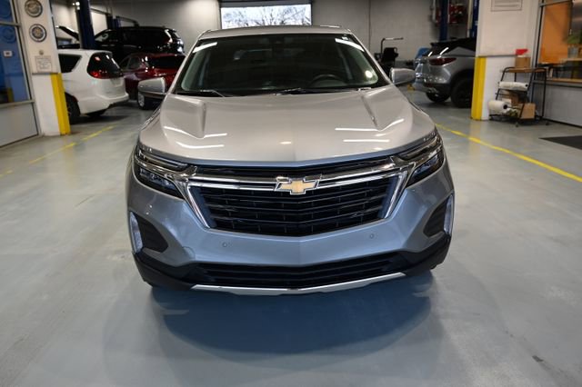 Used 2024 Chevrolet Equinox LT image 2