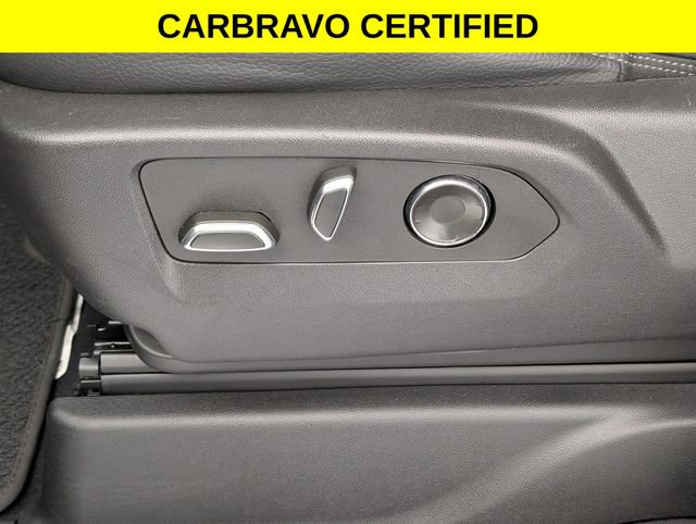 Certified 2025 GMC Yukon Denali AWD/4WD image 14