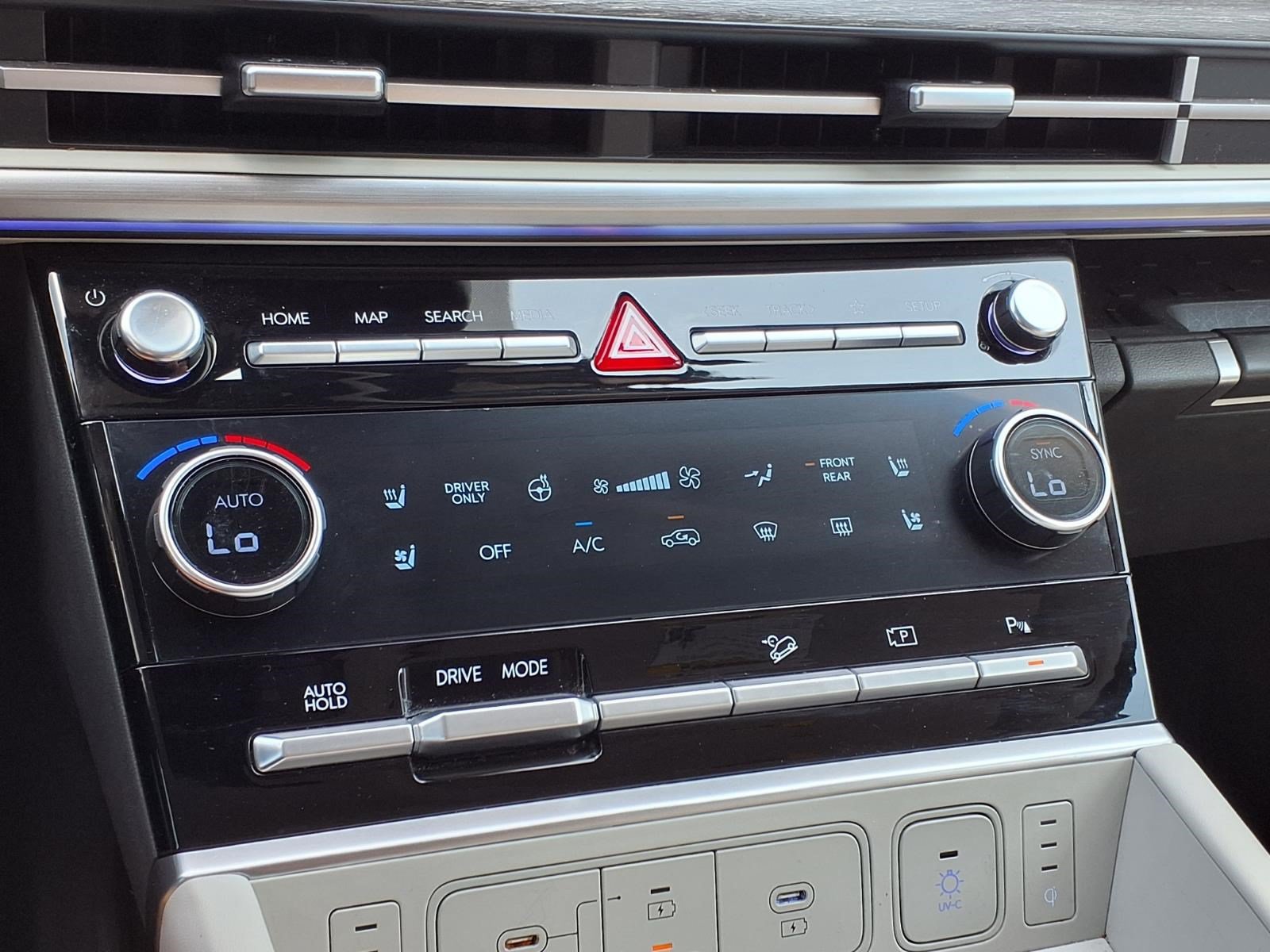 Used 2025 Hyundai Santa Fe Calligraphy FWD image 18