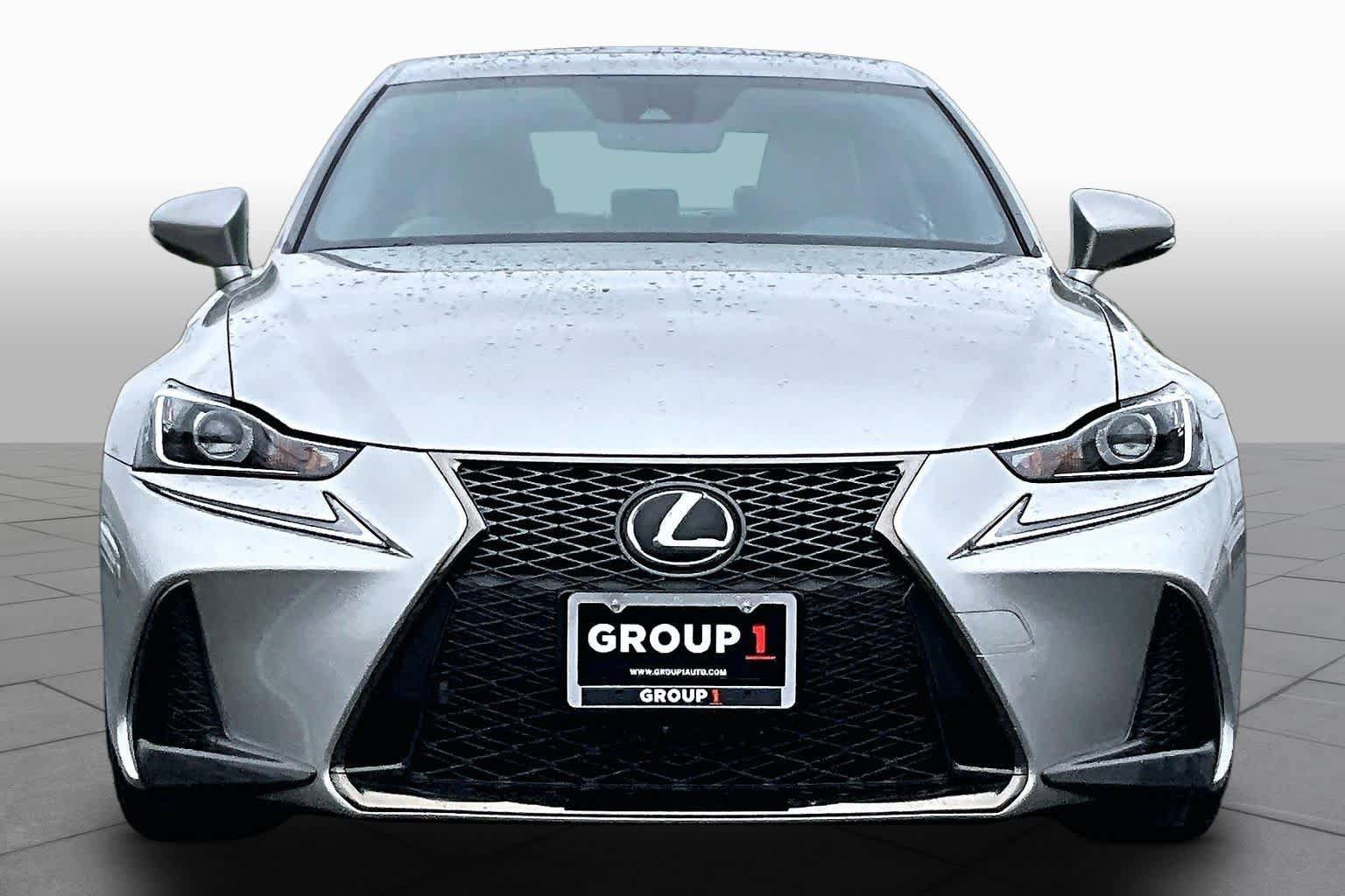 Used 2019 Lexus IS 300 F Sport w/ F Sport Package AWD/4WD image 4