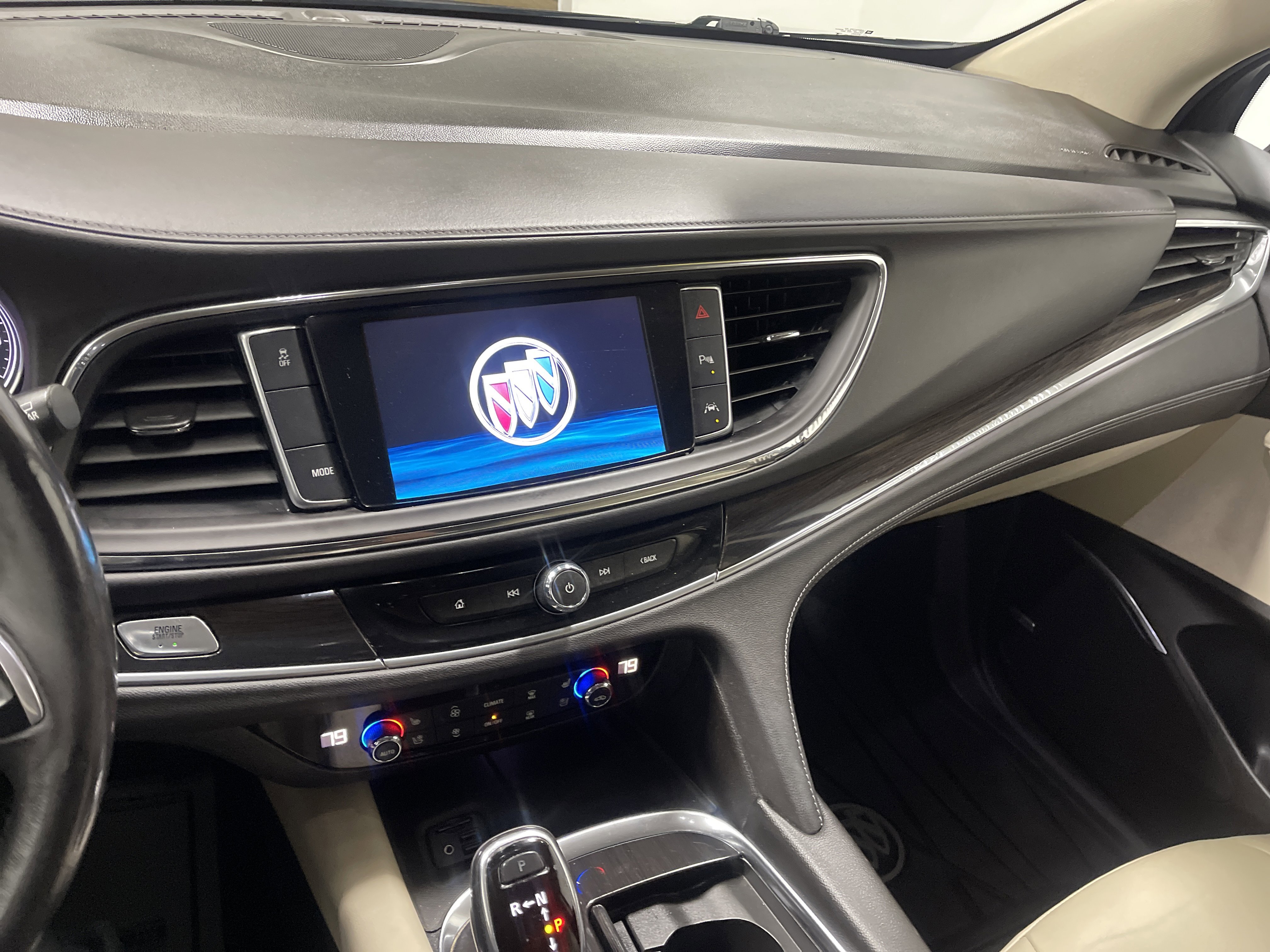 Used 2021 Buick Enclave Premium w/ Sun and Sites Package FWD image 30