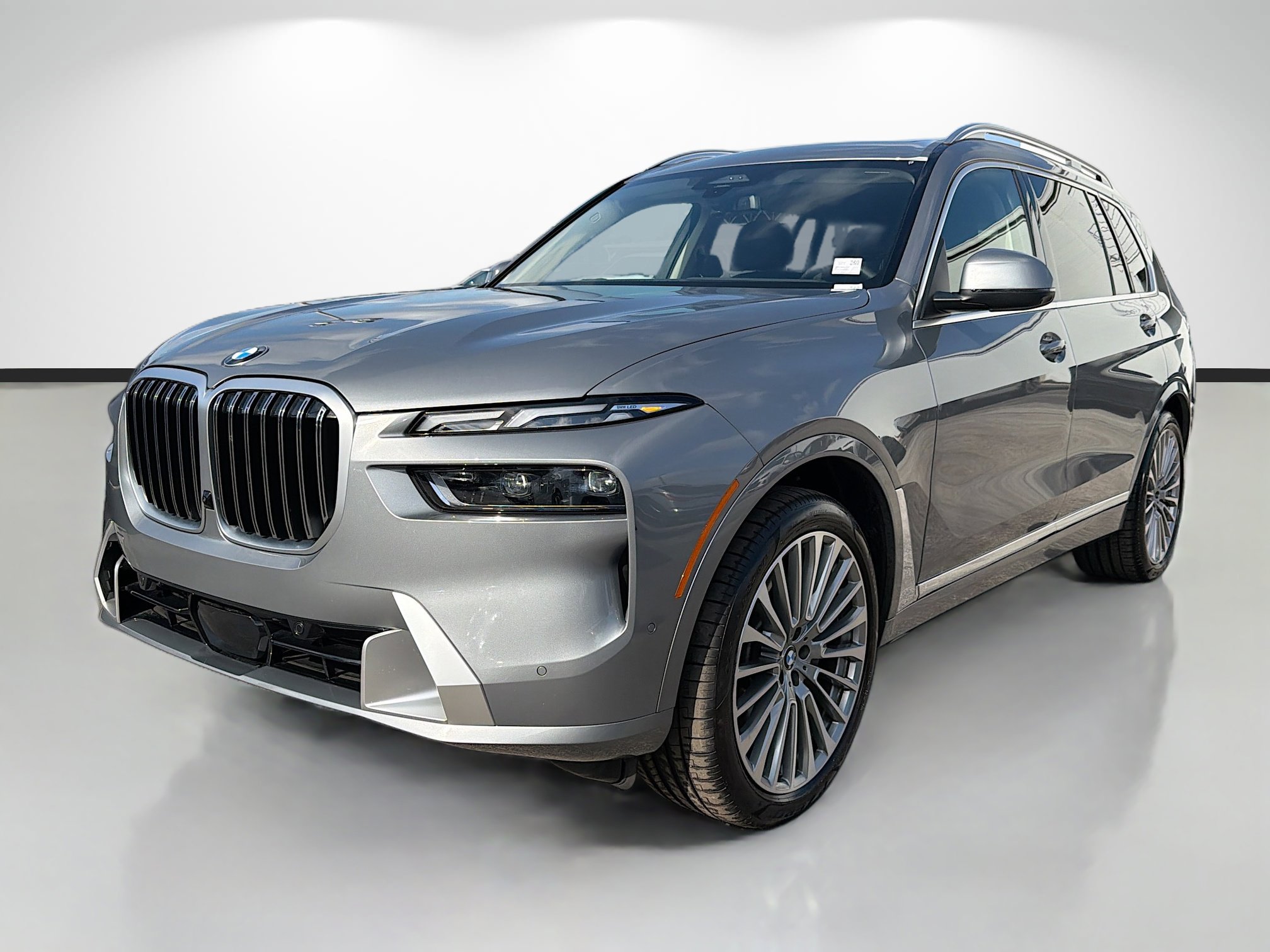 Used 2026 BMW X7 xDrive40i AWD/4WD image 7
