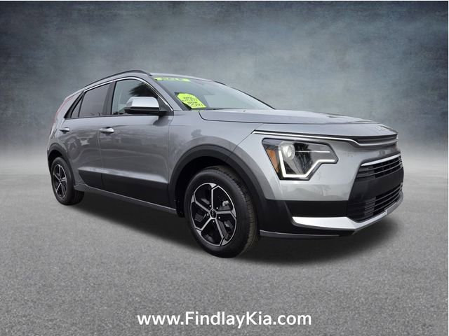 Certified 2025 Kia Niro LX image 3