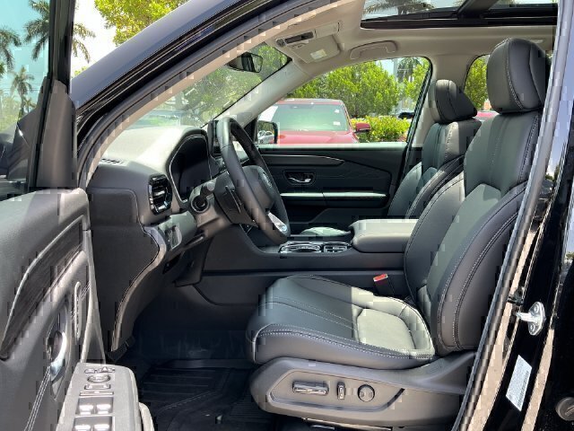 New 2026 Honda Pilot Touring image 8