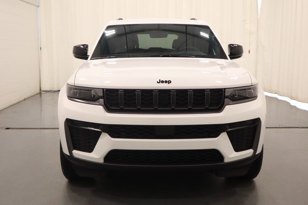 New 2026 Jeep Grand Cherokee Altitude AWD/4WD image 4