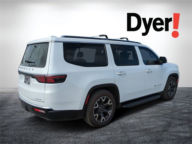 Used 2023 Jeep Wagoneer Series III w/ Preferred Equipment Group image 3