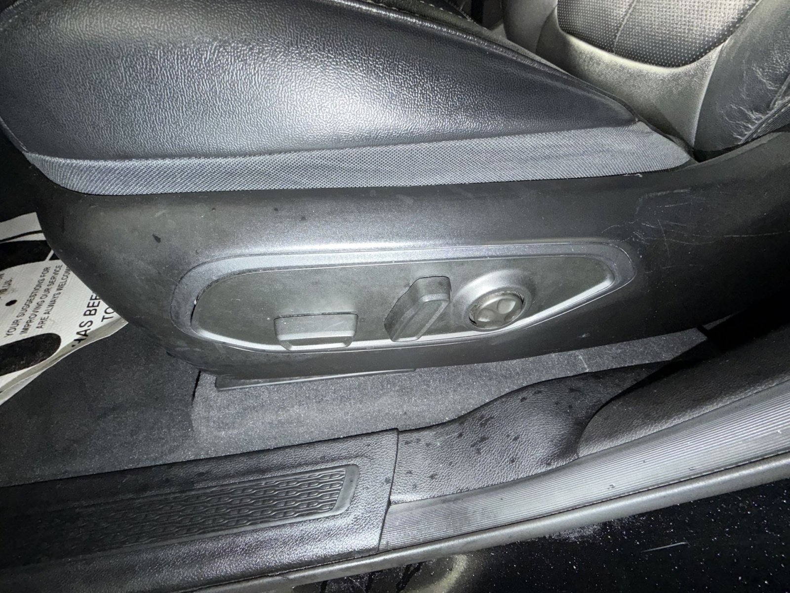 Used 2023 Jeep Grand Cherokee L Limited w/ Luxury Tech Group II image 10