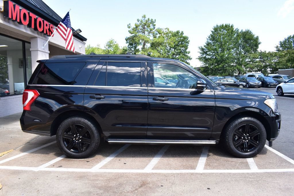 Used 2020 Ford Expedition XLT w/ Equipment Group 202A AWD/4WD image 4