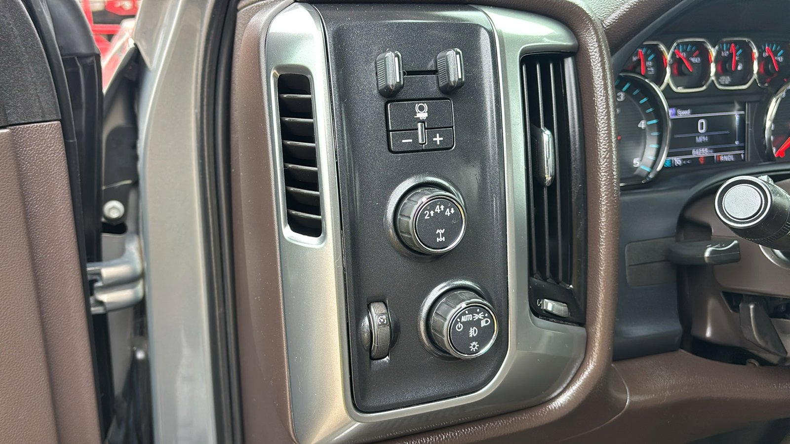 Used 2017 Chevrolet Silverado 2500 LT w/ LT Convenience Package image 24