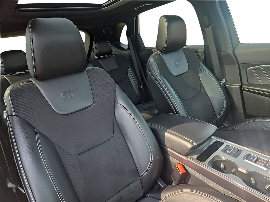 Used 2023 Ford Edge ST w/ Equipment Group 401A AWD/4WD image 21
