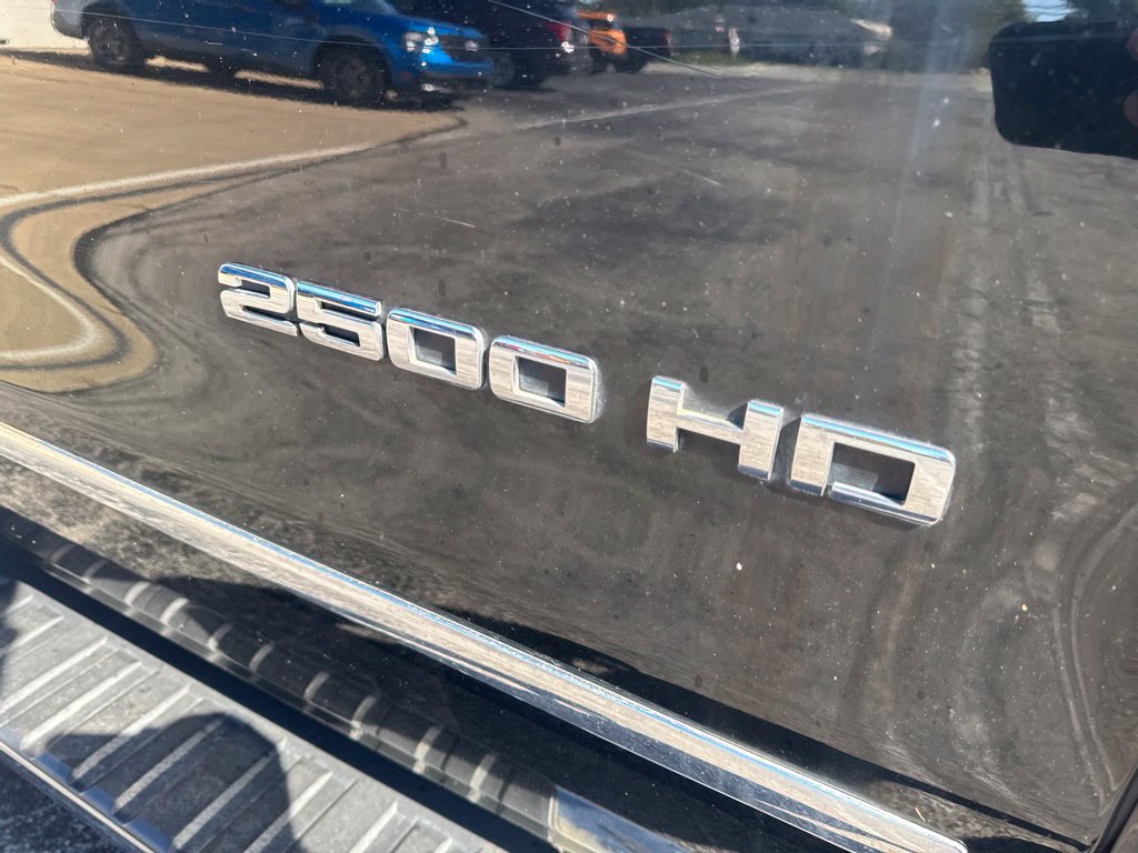 Used 2018 Chevrolet Silverado 2500 LTZ w/ Snow Plow Prep Package AWD/4WD image 42