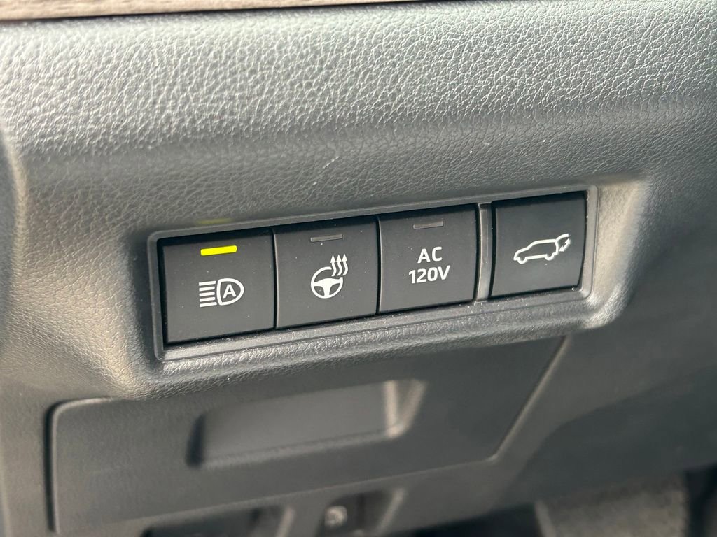 Used 2024 Toyota Grand Highlander AWD Hybrid image 30