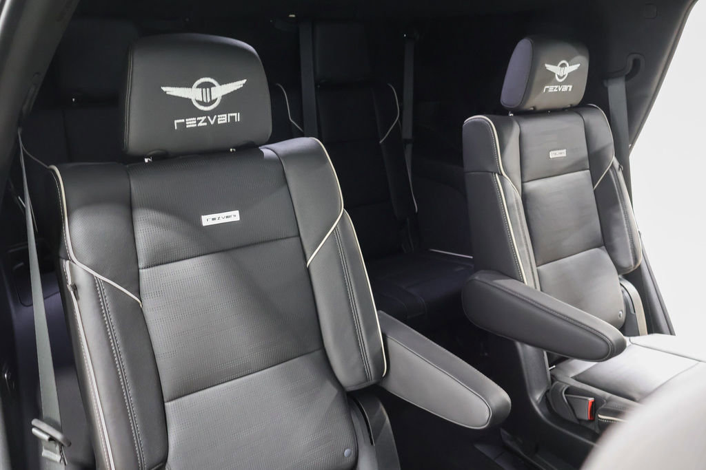 Used 2023 Cadillac Escalade Premium Luxury image 54