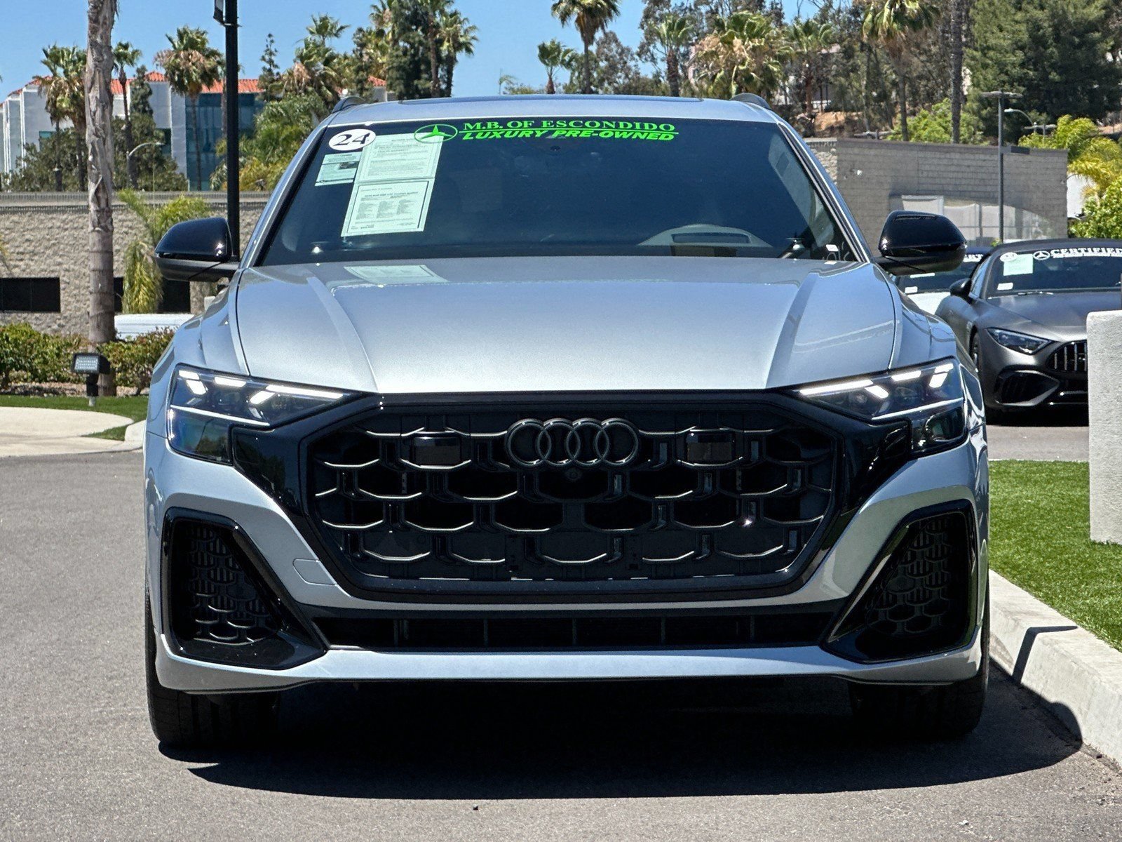 Used 2024 Audi SQ8 Prestige AWD/4WD image 8