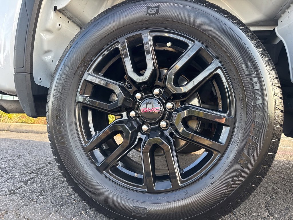 Used 2023 GMC Sierra 1500 Elevation image 10