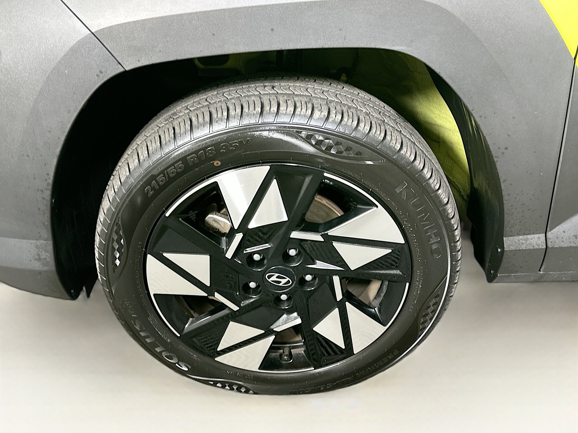 Certified 2025 Hyundai Kona SEL image 29