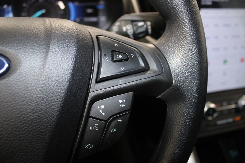 Used 2024 Ford Edge SE image 33