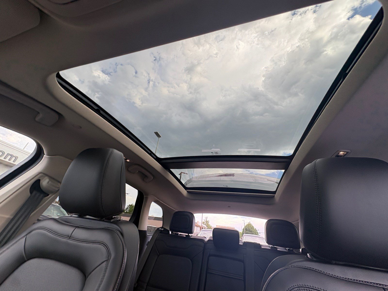 Certified 2024 Lincoln Corsair Grand Touring AWD/4WD image 18