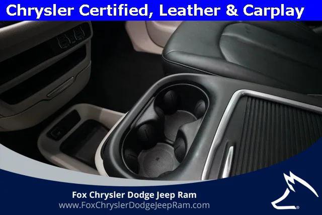 Certified 2024 Chrysler Pacifica Touring-L image 16