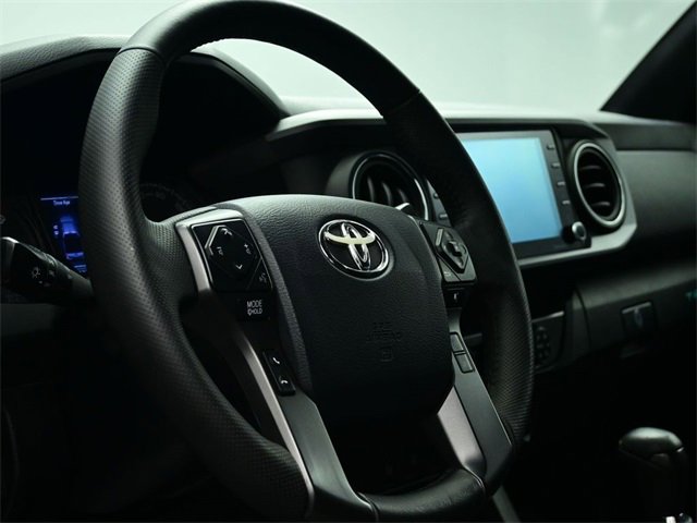 Used 2020 Toyota Tacoma TRD Off-Road image 16