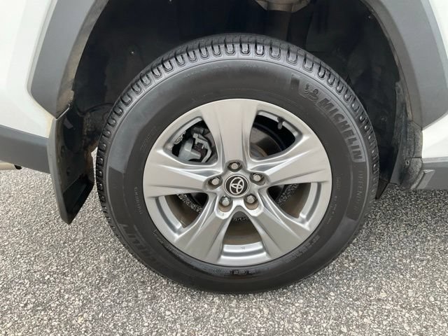Used 2024 Toyota RAV4 XLE w/ Convenience Package FWD image 26