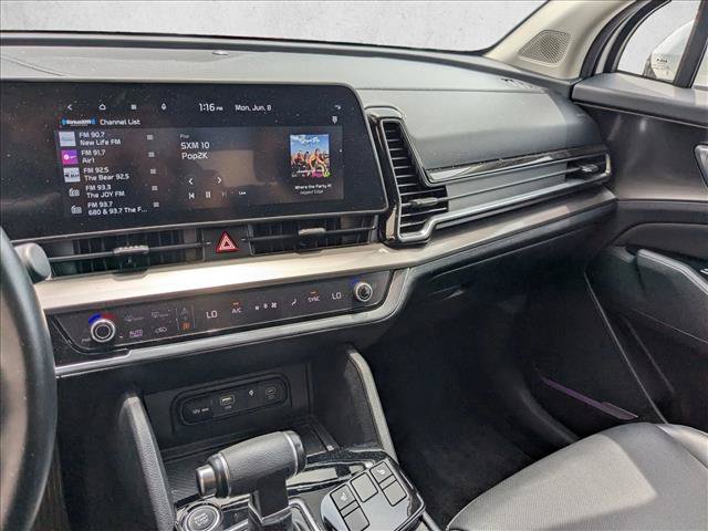 Used 2024 Kia Sportage EX FWD image 13