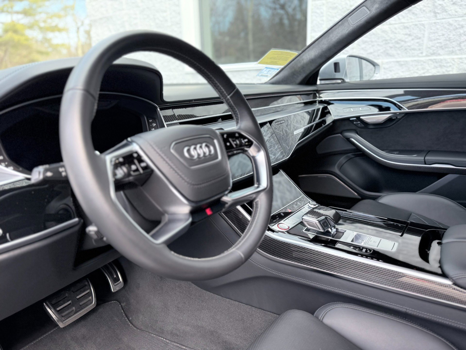 Used 2020 Audi S8 L image 13