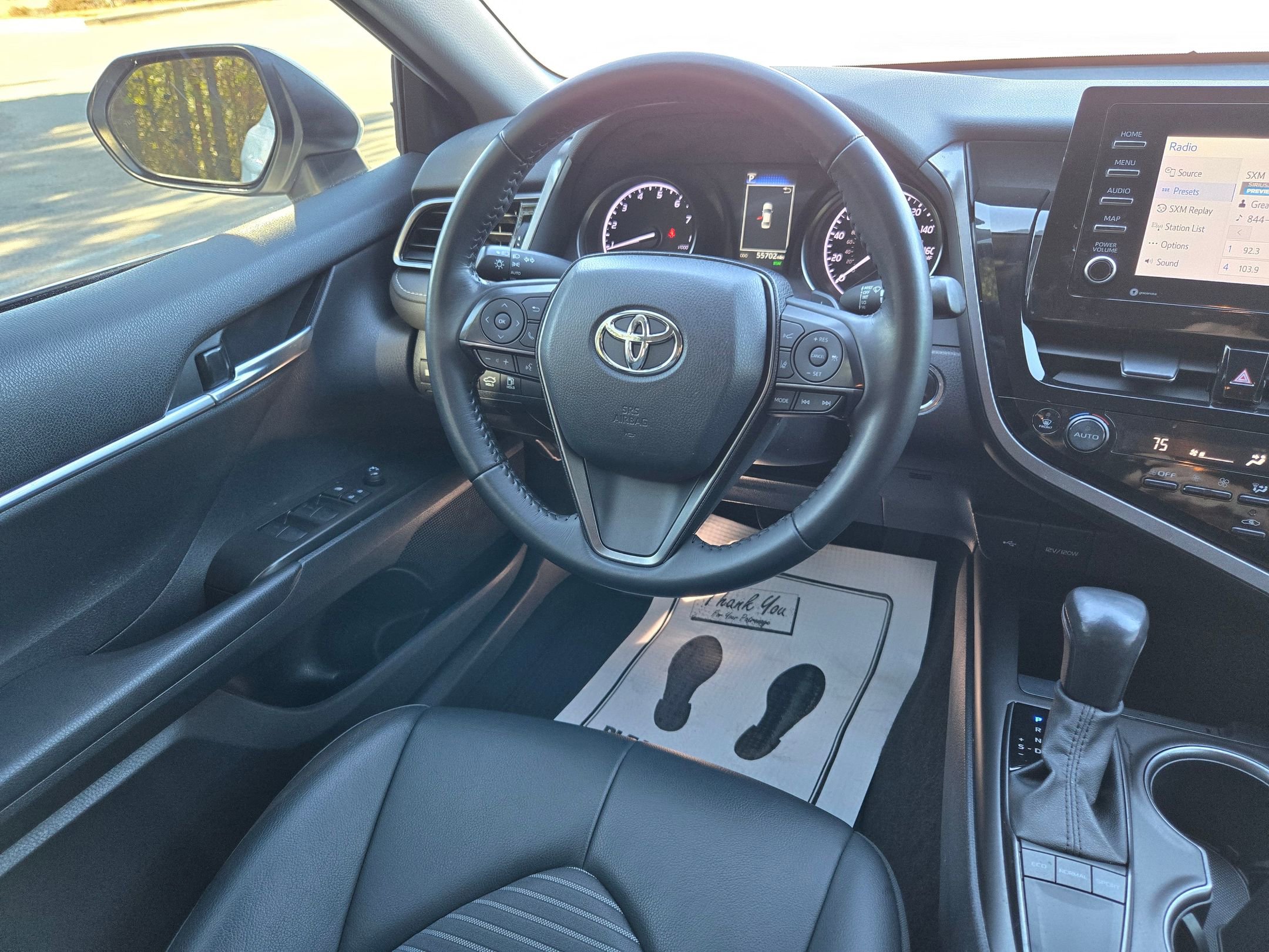Used 2023 Toyota Camry SE image 11