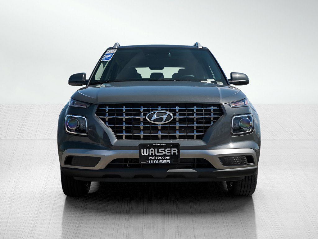New 2026 Hyundai Venue SEL FWD image 2