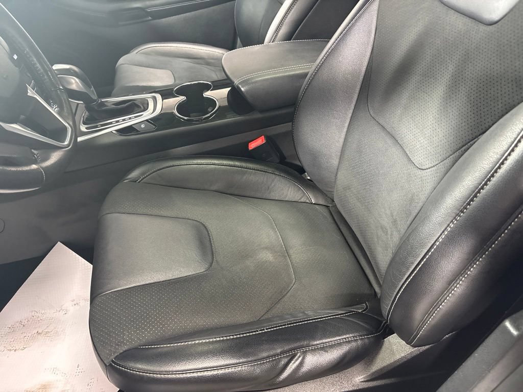 Used 2015 Ford Edge Sport w/ Equipment Group 401A AWD/4WD image 13