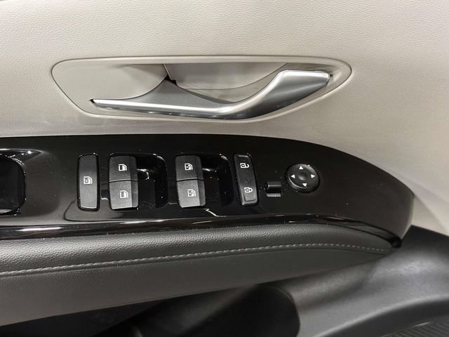 Used 2023 Hyundai Tucson Limited AWD/4WD image 16