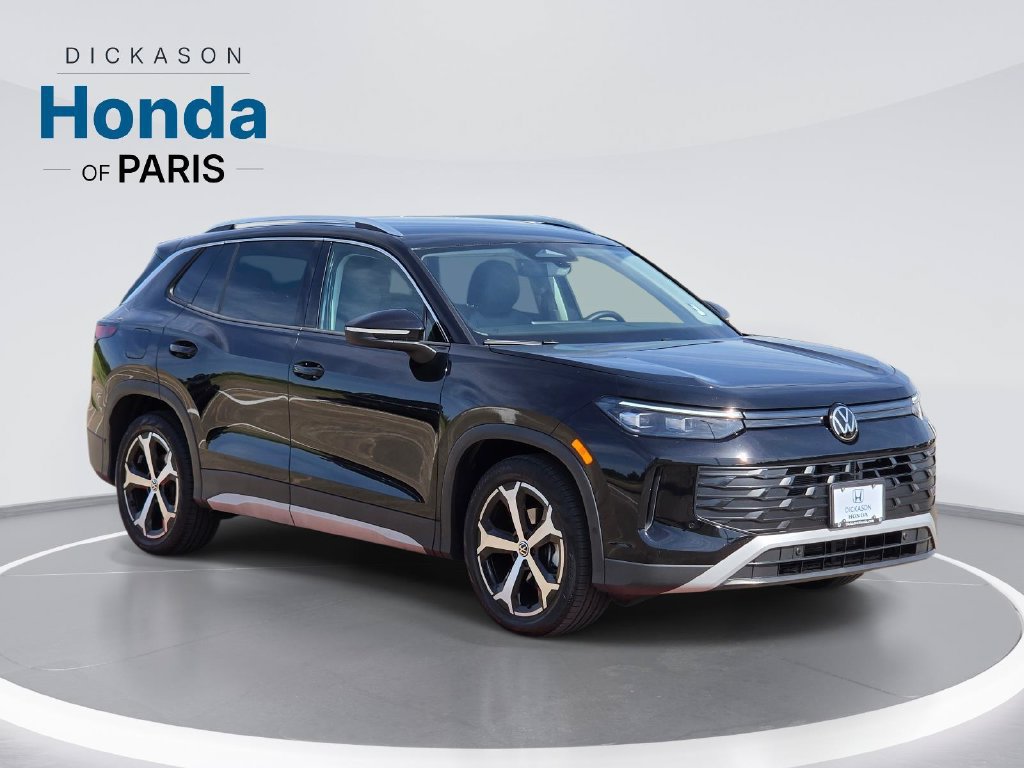 Used 2026 Volkswagen Tiguan SE FWD image 3