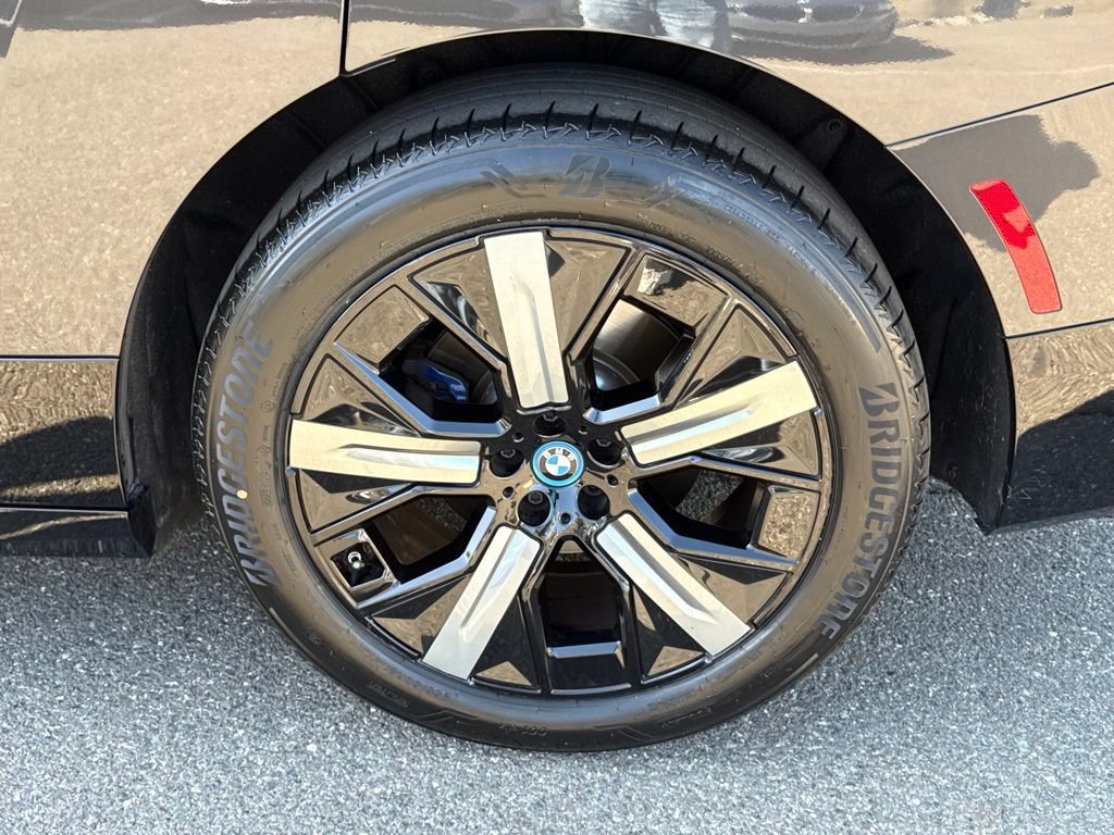 Certified 2024 BMW iX xDrive50 w/ Sport Package AWD/4WD image 9