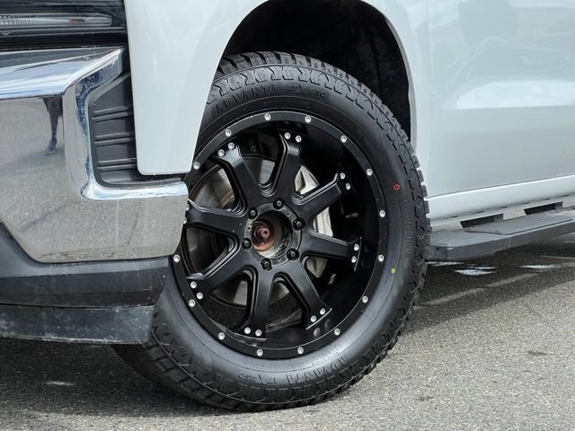 Used 2019 Chevrolet Silverado 1500 LT w/ All-Star Edition AWD/4WD image 2