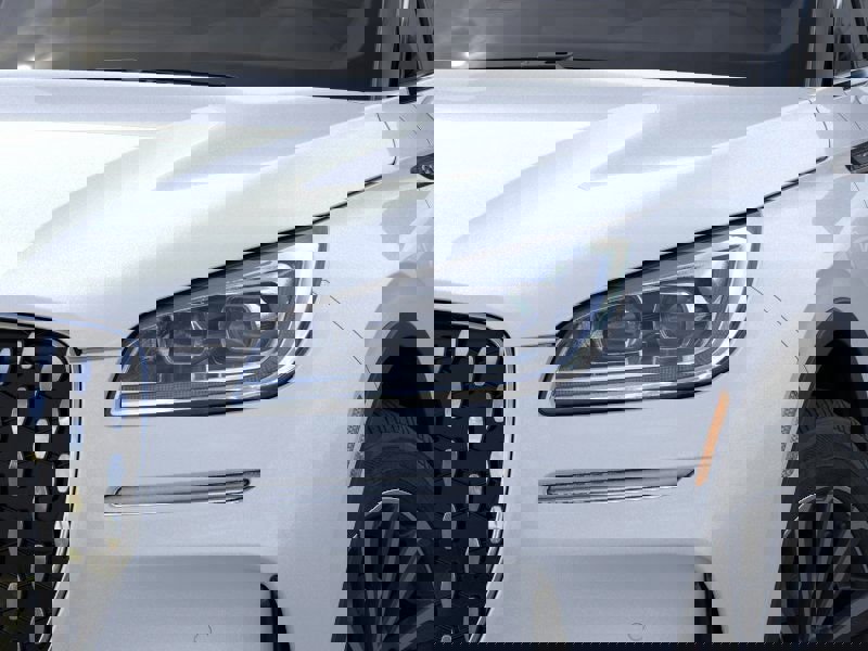 New 2025 Lincoln Corsair Reserve image 18