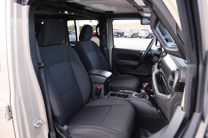 Used 2022 Jeep Wrangler Unlimited Sport image 27