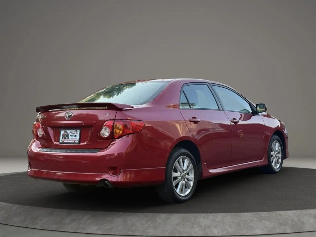 Used 2010 Toyota Corolla S FWD image 4
