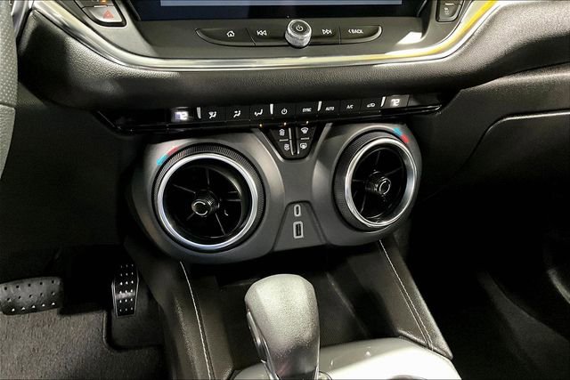Used 2023 Chevrolet Blazer LT FWD image 10