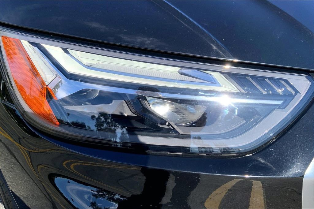 Used 2022 Audi Q5 2.0T Premium w/ Convenience Package image 26