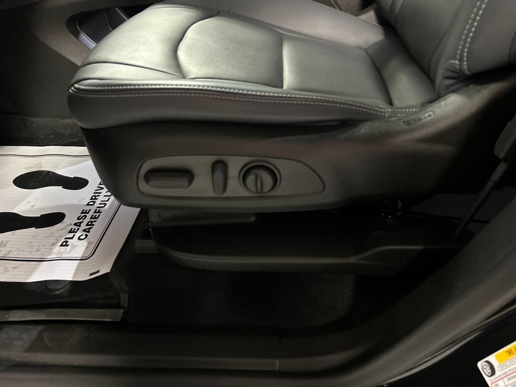 Used 2023 Buick Enclave Essence w/ LPO, Floor Liner Package FWD image 13