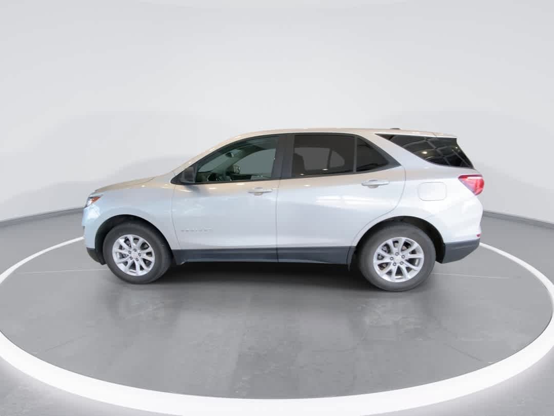 Used 2021 Chevrolet Equinox LS w/ LS Convenience Package AWD/4WD image 5