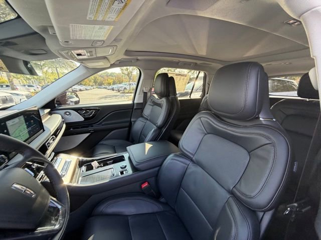 New 2025 Lincoln Aviator Reserve w/ Luxury Package image 11
