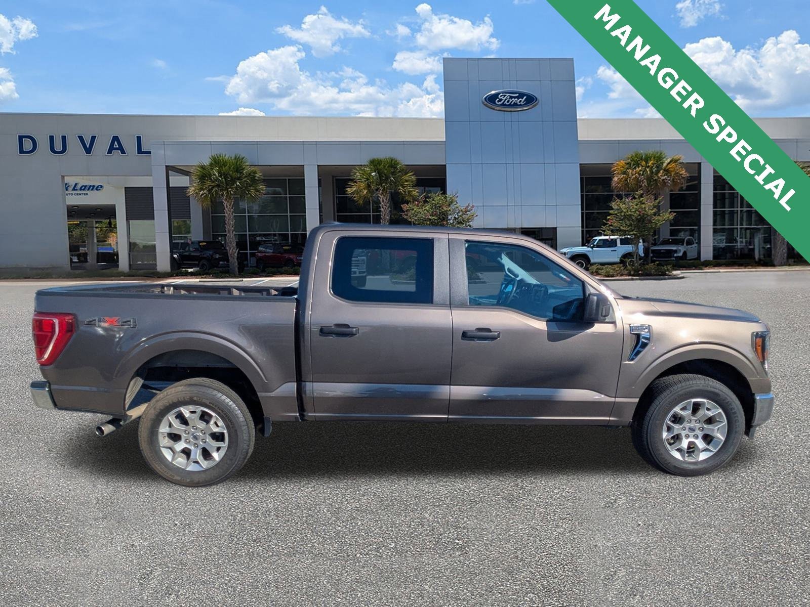 Used 2023 Ford F150 XLT image 2