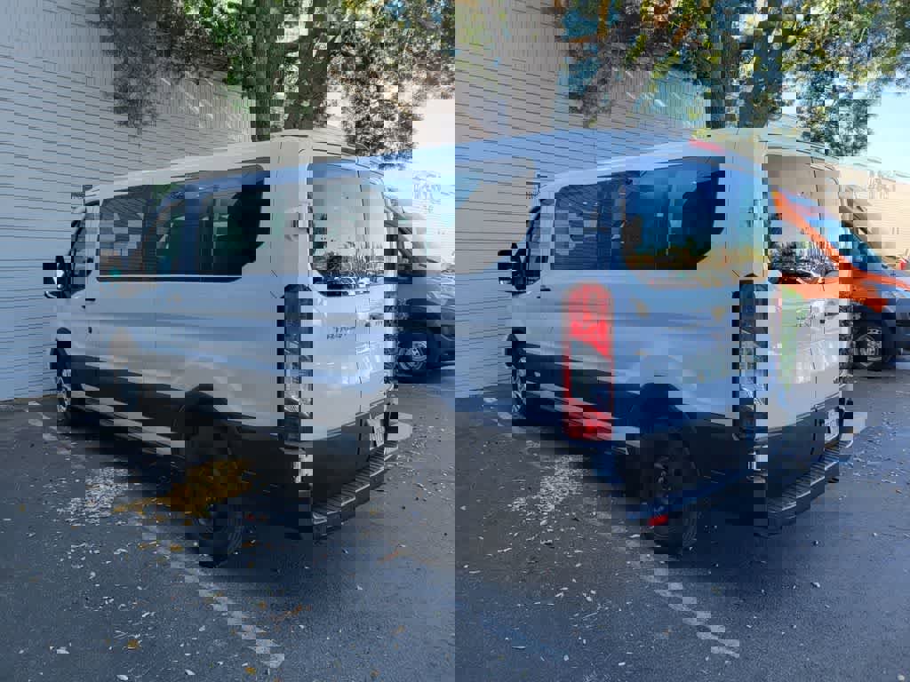 Certified 2023 Ford Transit 350 XLT image 4